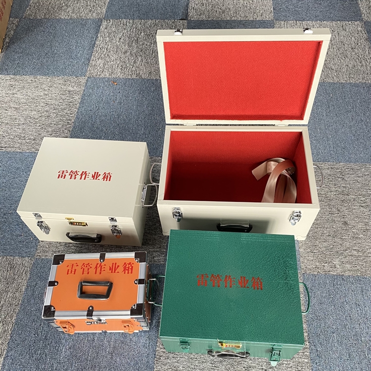 工业园区爆破工程作业箱如何选择？玻璃钢与传统材质的全面对比